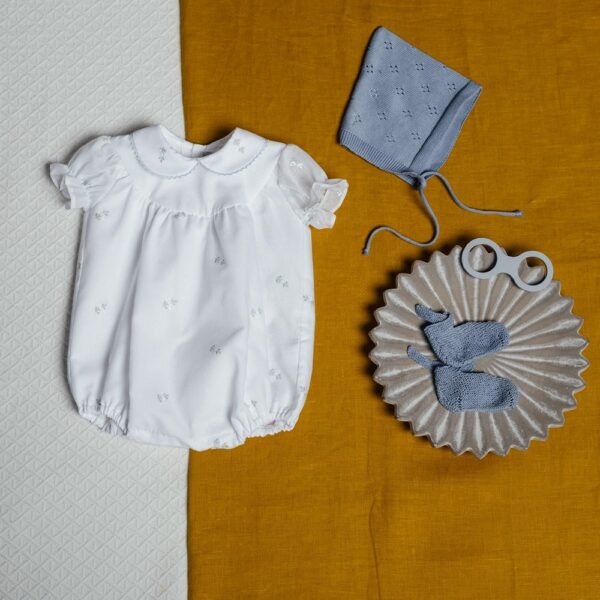 Pelele bebé manga corta blanco bordado azul Birinit Petit